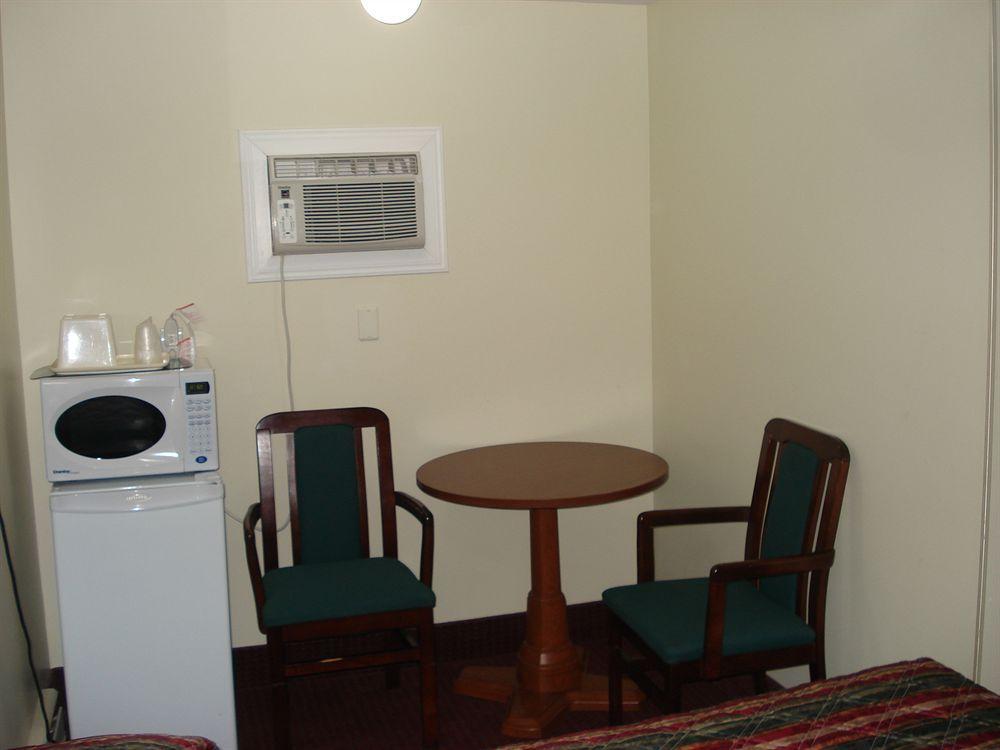 Lincoln Motel 스터전폴스 외부 사진
